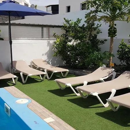 Holiday - Kleine Mit Salzwasser Pool Im Zentrum - Fiesta Prohibidos *